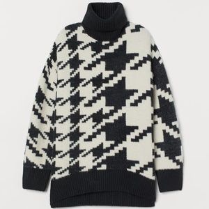 H&M houndstooth turtleneck sweater